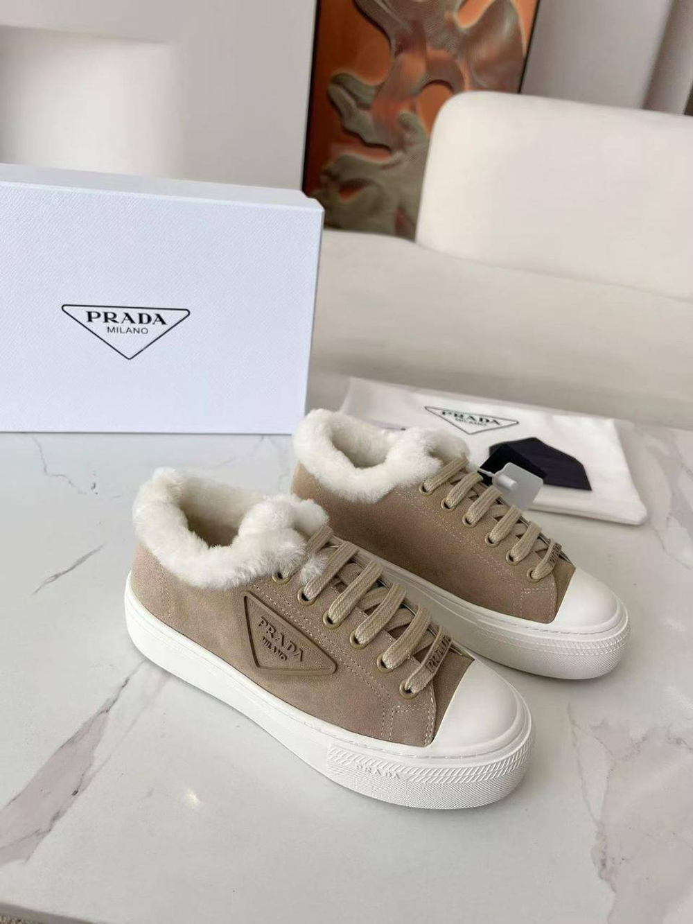Кроссовки Prada