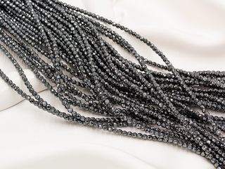 Нить бусин из гематита 3,8мм, огранка