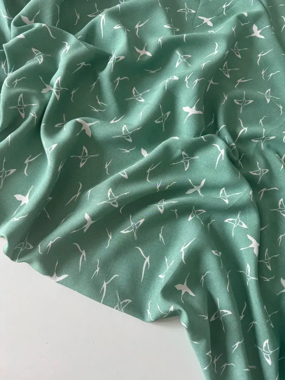 Ткань штапель для шитья 1,7м плательная вискоза