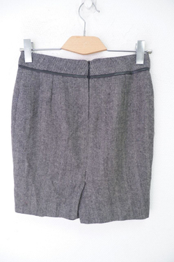 Юбка классического кроя 44 размер