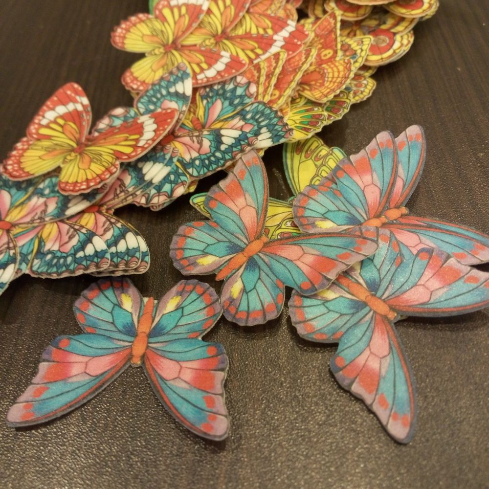 Бабочки вафельные цветные с рисунком микс, 10 шт