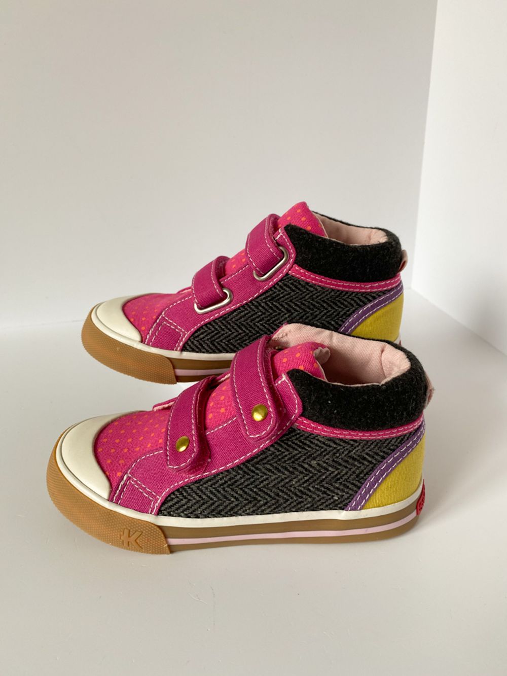 Новые текстильные кеды  See Kai Run, 28