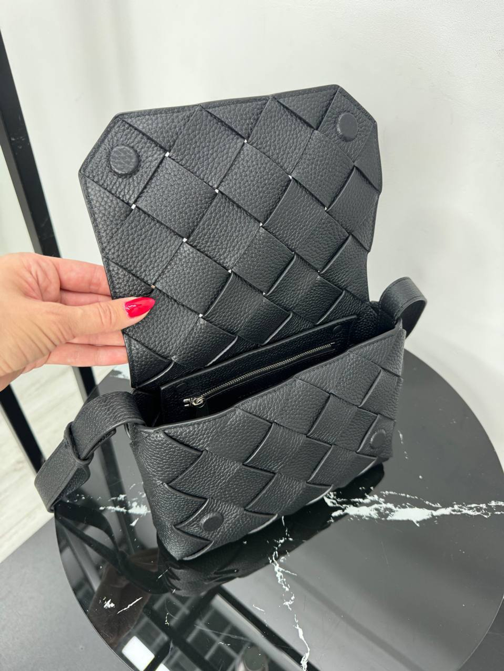 Сумка-мессенджер Bottega Veneta