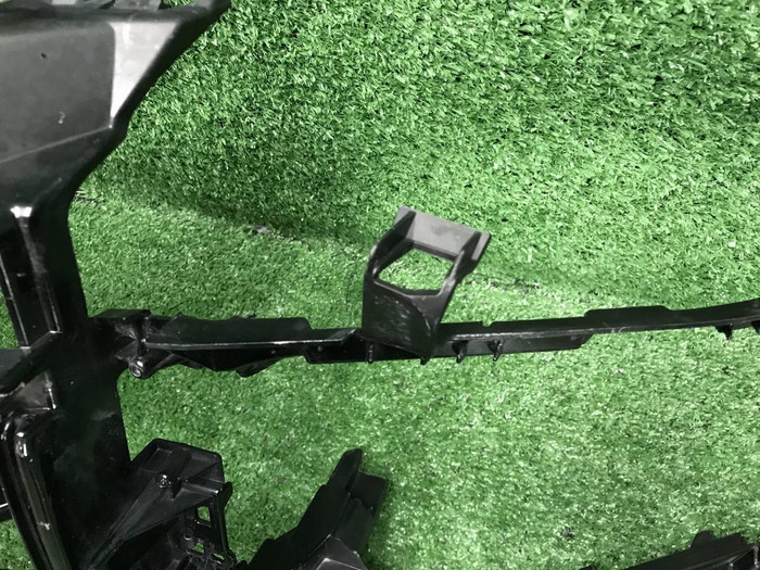 Решетка переднего бампера Porsche Cayenne 3 17-23