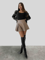 Куртка-косуха Bor 0794 кожаная с карманами на молнии и потертыми пятнами шоурум