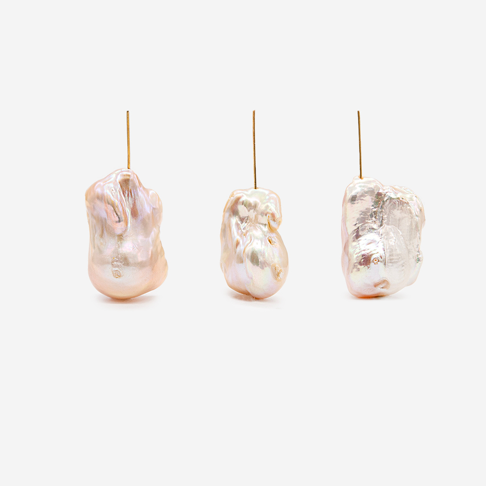 Барочная культивированная жемчужина, розово-персиковая с радужными переливами