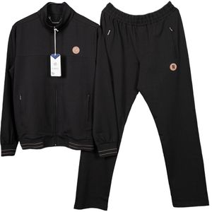 СПОРТ. Костюмы