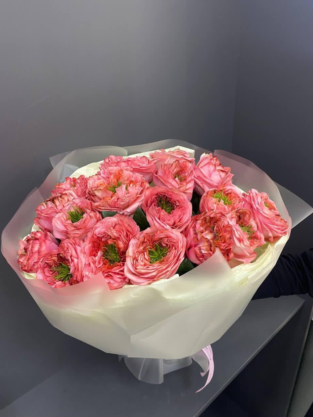 Букет из пионовидных роз