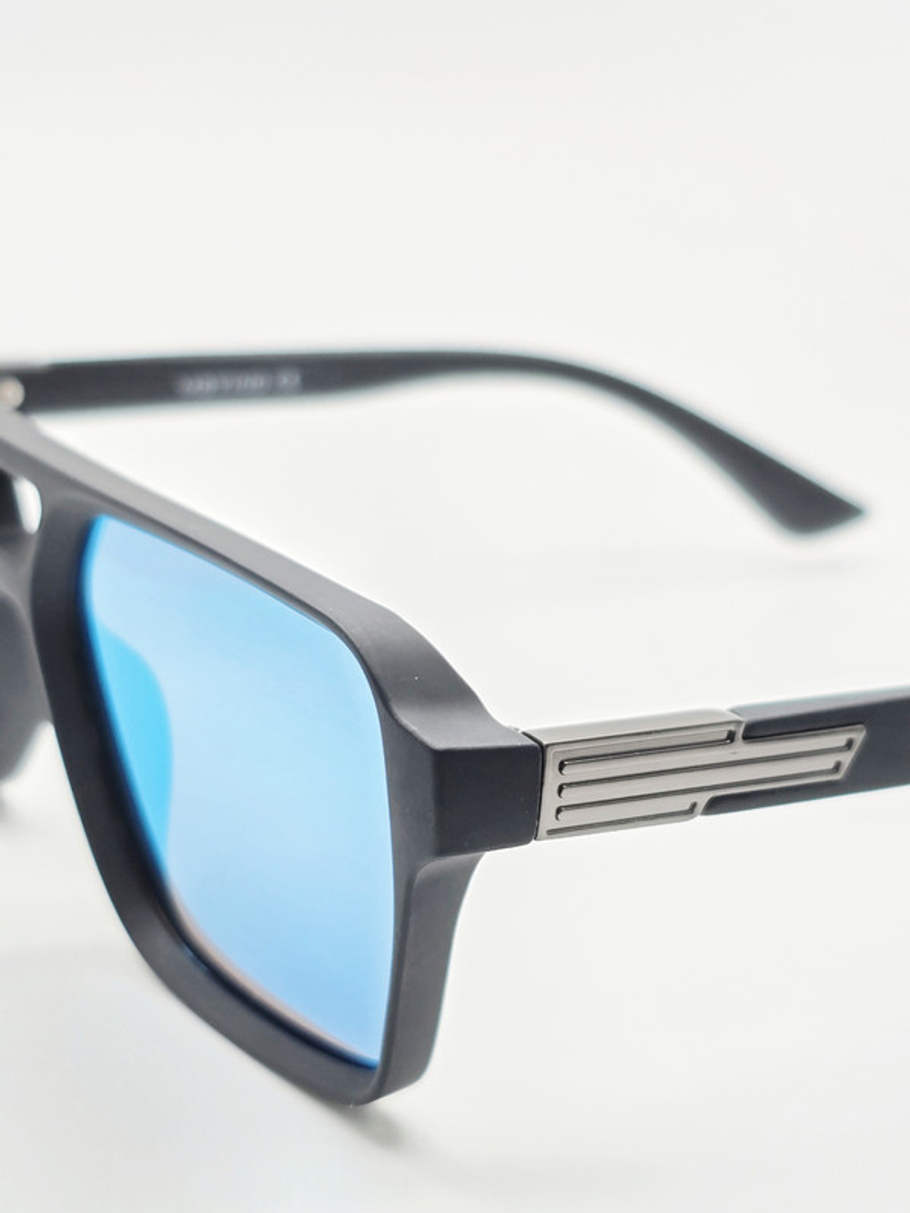 91004219 (C 2615 C2) Солнцезащитные очки