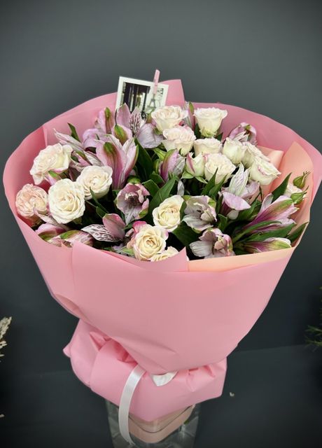 Альстромерии