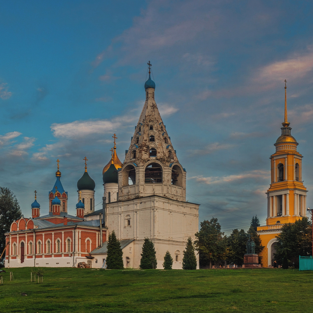 «В лавке да в кремле»