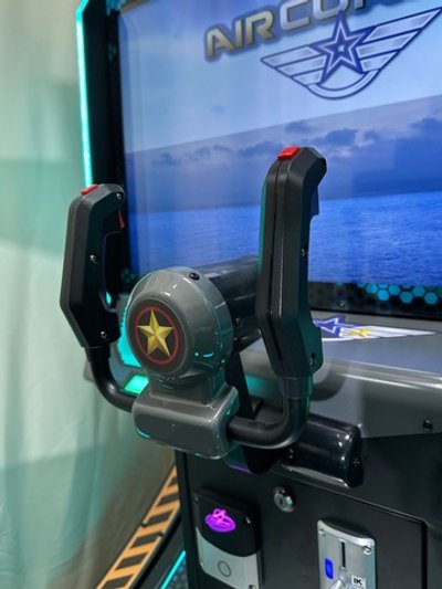 Двойной видео симулятор самолета «Air Combat»