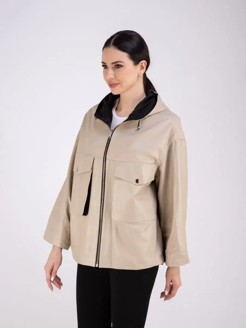 Куртка женская из натуральной кожи с капюшоном Турция