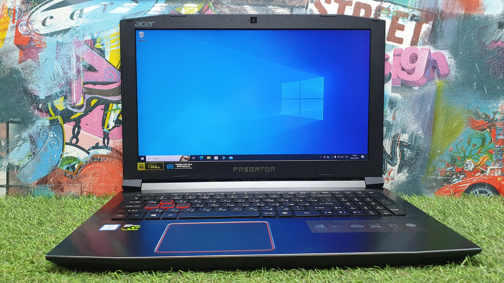 Ноутбук Acer i7-8/8Gb/GTX 1060 6Gb/144Hz/Predator Helios 300 PH315-51-71FS/Windows 10