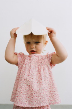 ZARA РУБАШКА ИЗ ТКАНИ С ЦВЕТОЧНЫМ ПРИНТОМ, РОЗОВЫЙ