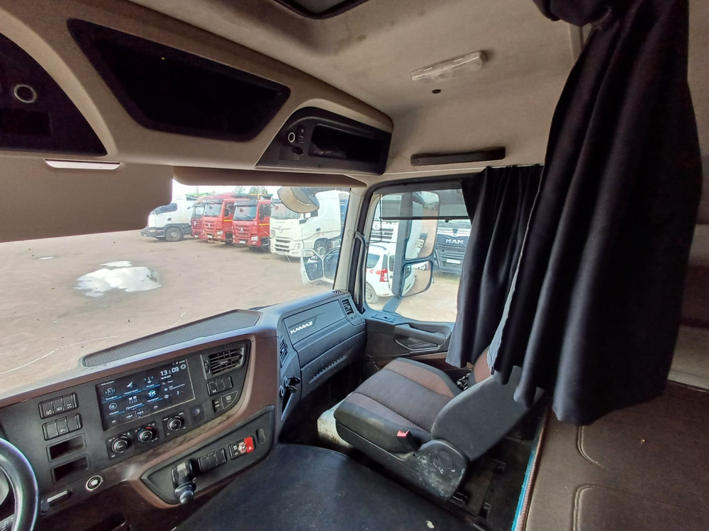 КамАЗ 54901 4x2 Седельный тягач 54901-94 (Дизельный, 11,9 л, 450 л.с., АТ)