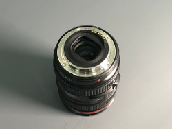 Canon 24-105mm 4L IS USM (Царапины на линзе)