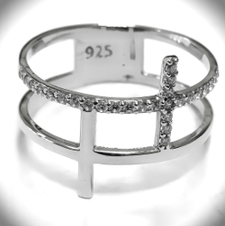 "Эстерелла" - ювелирное кольцо из серебра 925 пробы