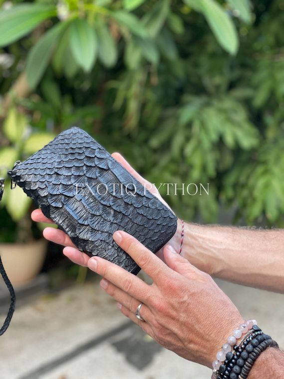 Кошелек из кожи Dragon питона WA-199