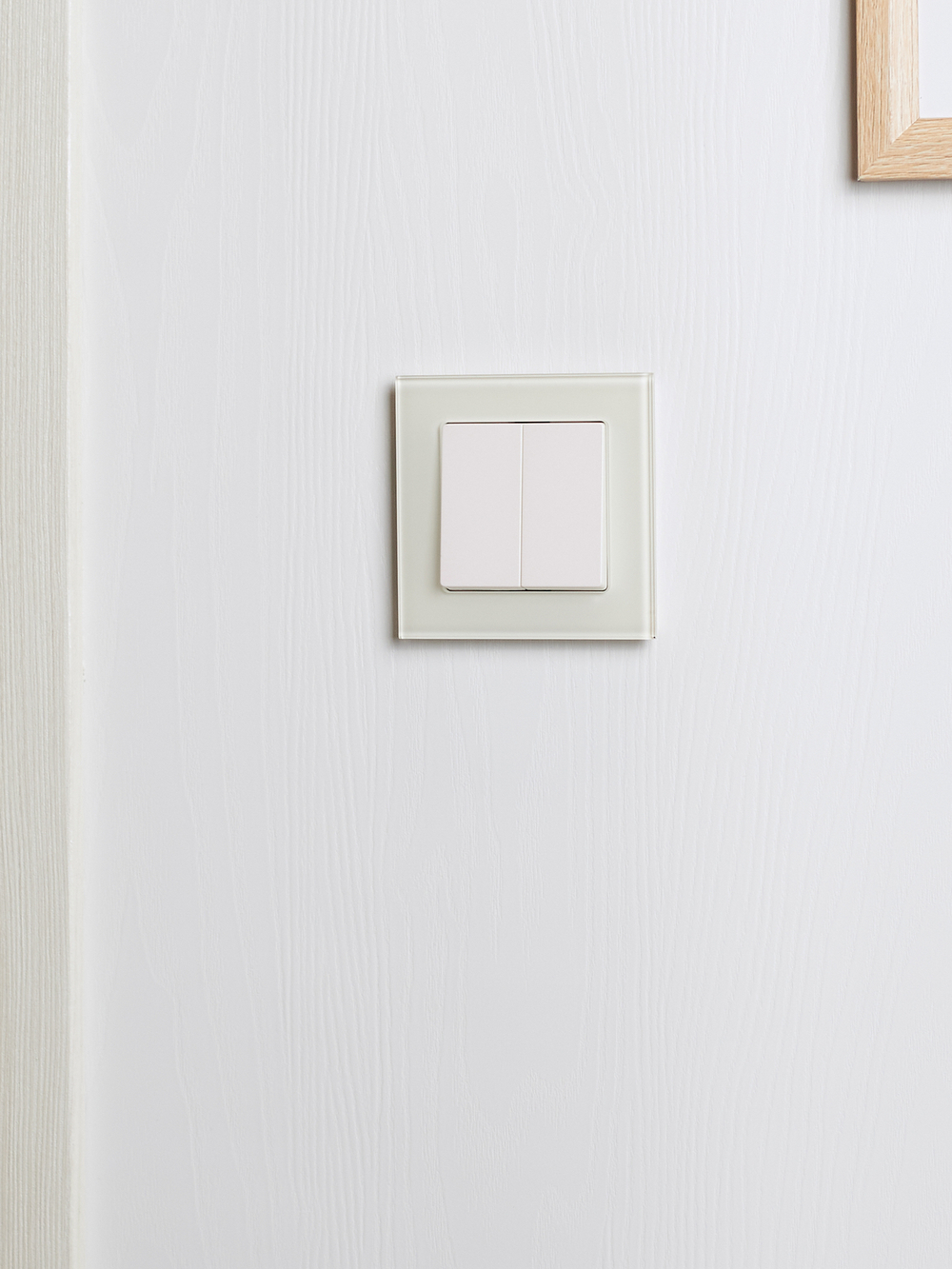 BRITE Рамка 1 -местная РУ-1-2-БрВа стекло ванильный IEK