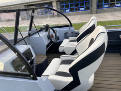 Комплект Алюминиевая лодка (катер) Mikatsu (Микатсу) 470 (Z43) Sport + мотор Sharmax SMF60FEL-T EFI