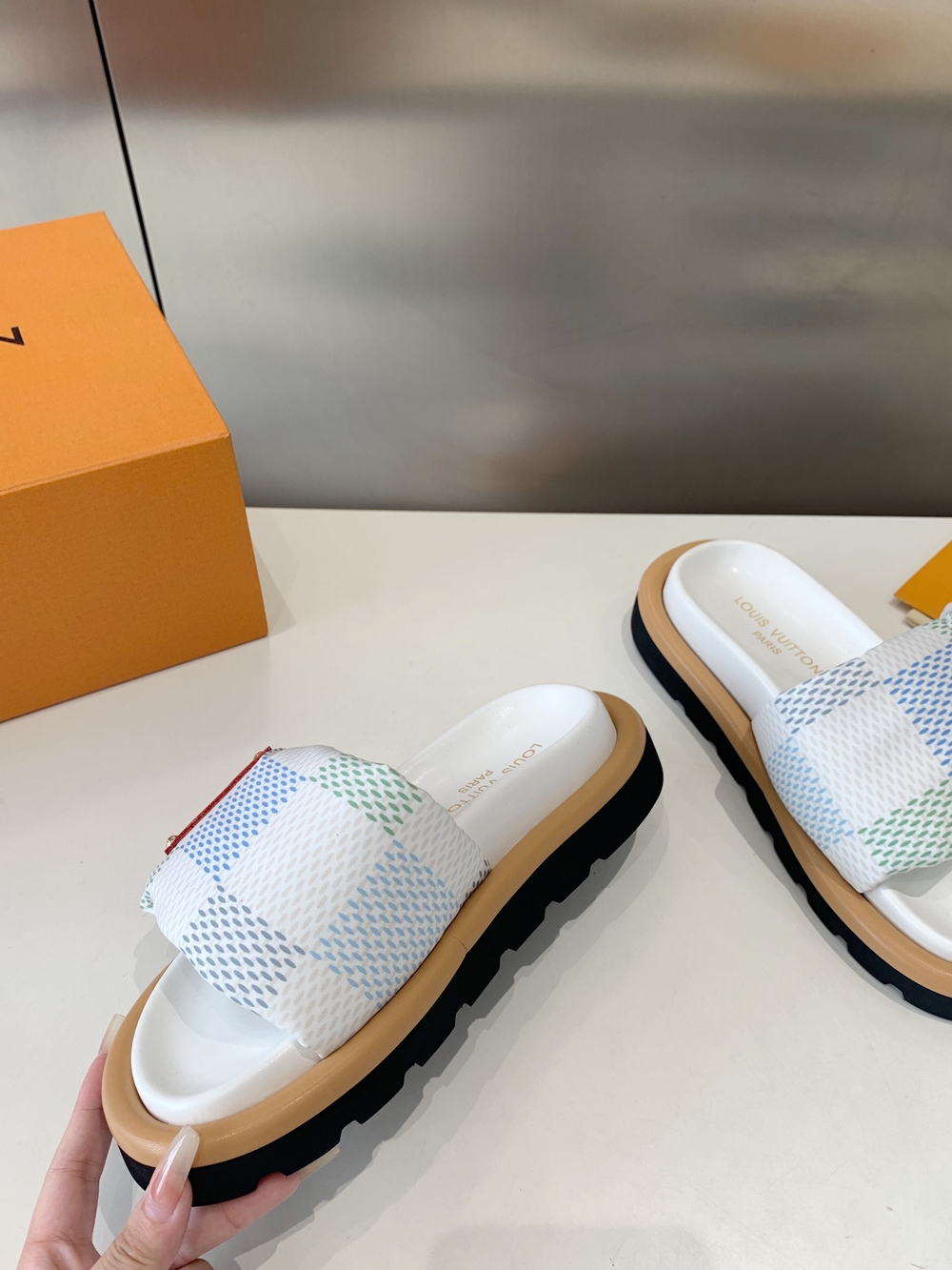 Louis Vuitton Pool Pillow Flat Comfort Mule