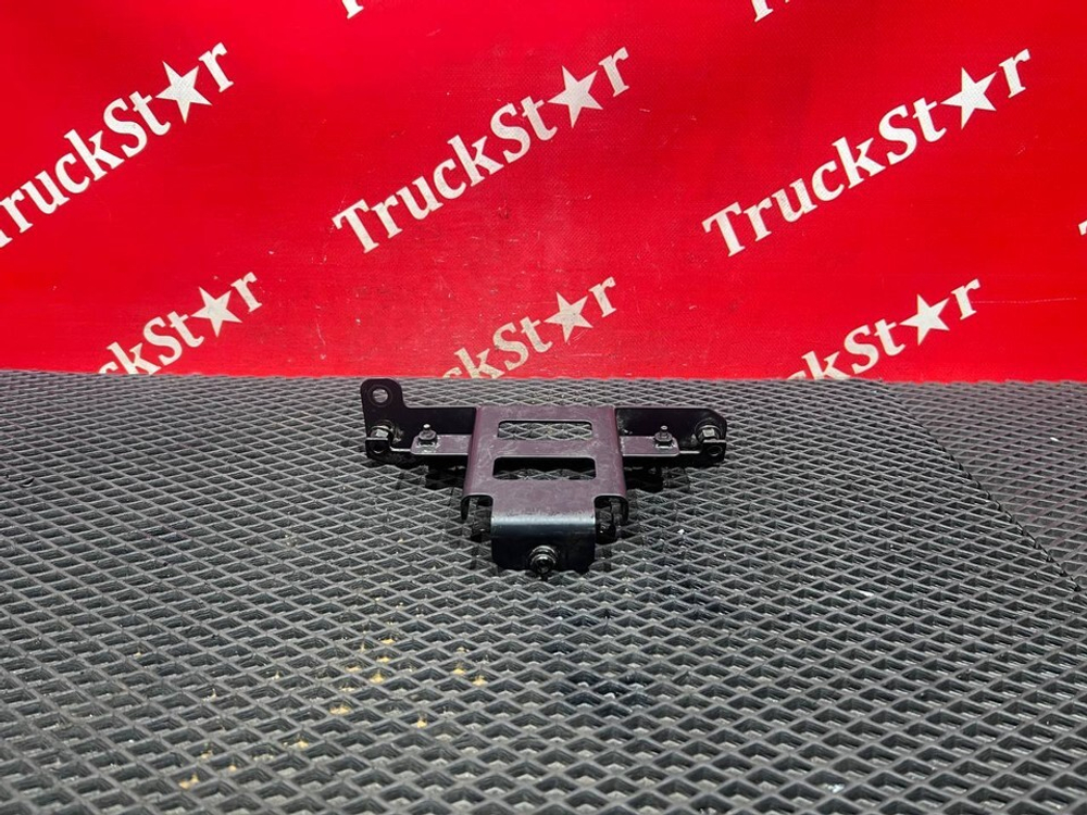 Кронштейн бампера