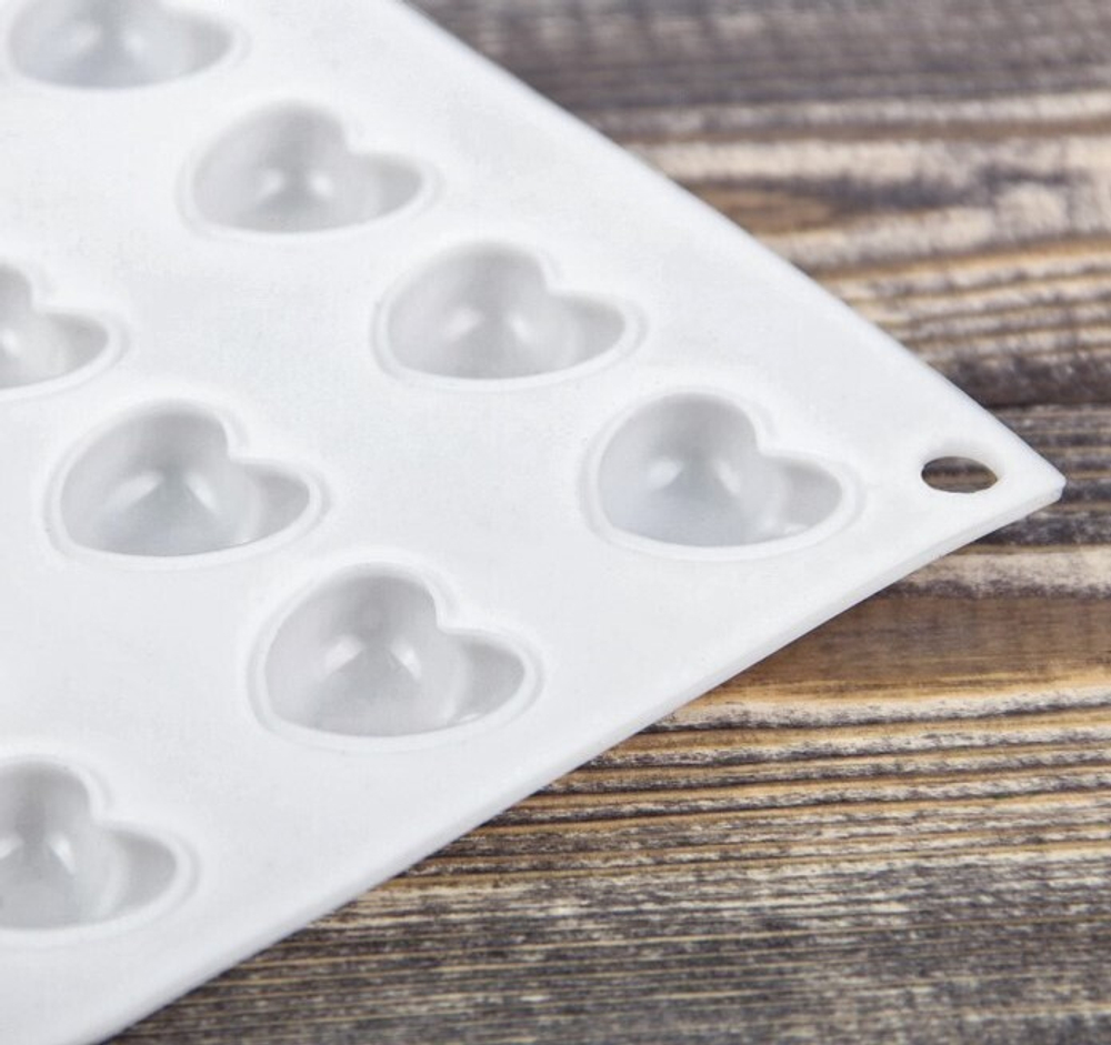 Форма для муссовых десертов  «Сердечки», 29,7х17,3 см, 35 ячеек (2,5х2,3 см)