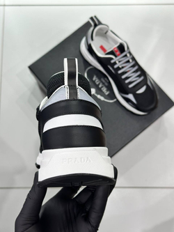Кроссовки Prada