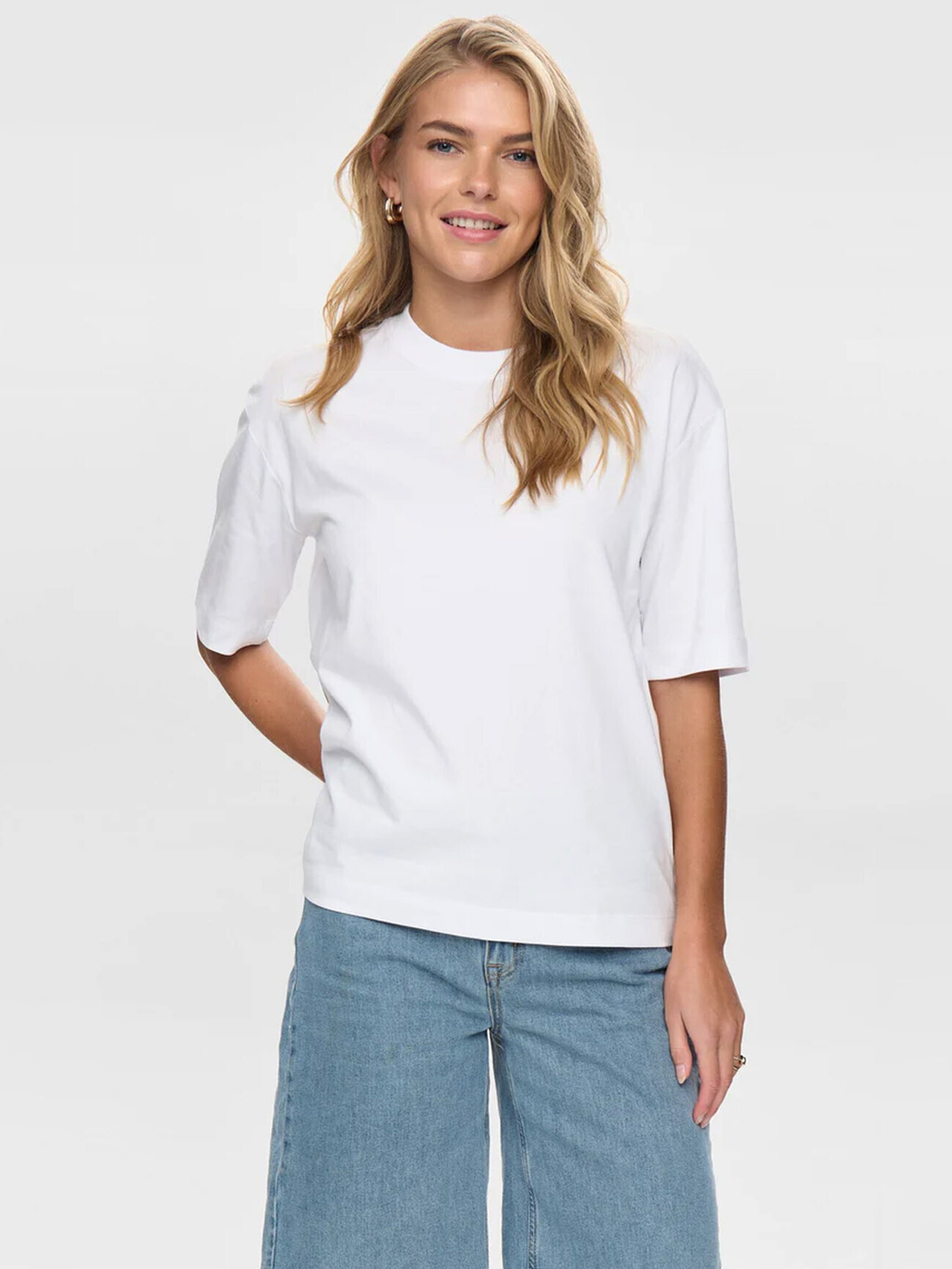 Футболка женская Meadow T-Shirt NUMPH
