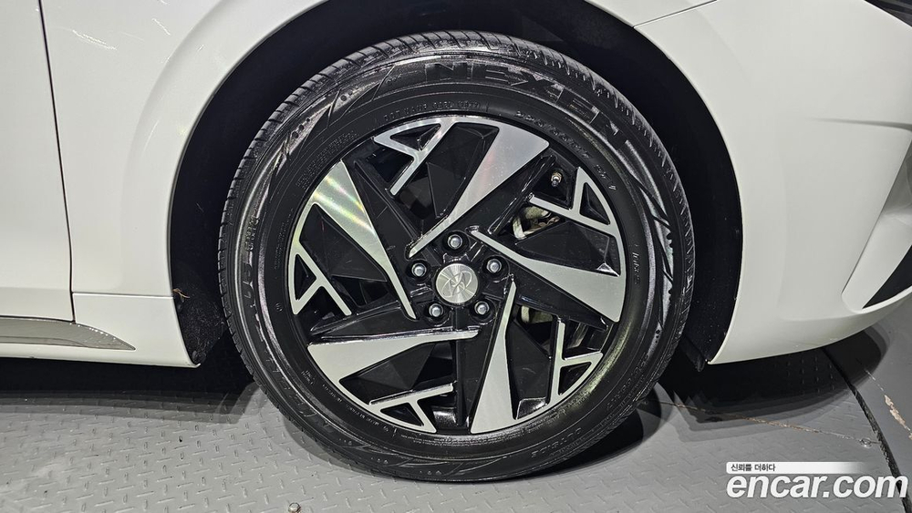 Hyundai The New Grandeur (Azera) IG Hybrid LeBlanc (06.2022)