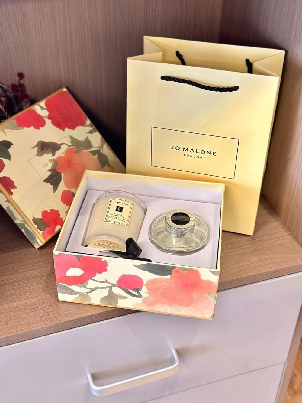 Набор Jo Malone London (ароматическая свеча + ароматизатор)