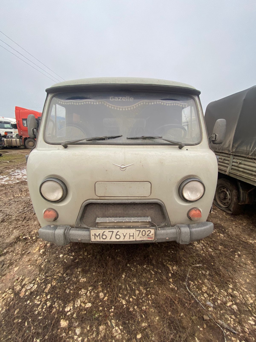 UAZ 3909* Бортовой 390945 (Тент, 4+1 мест, без ABS, Бензиновый, 2,7 л, 112 л.с.)
