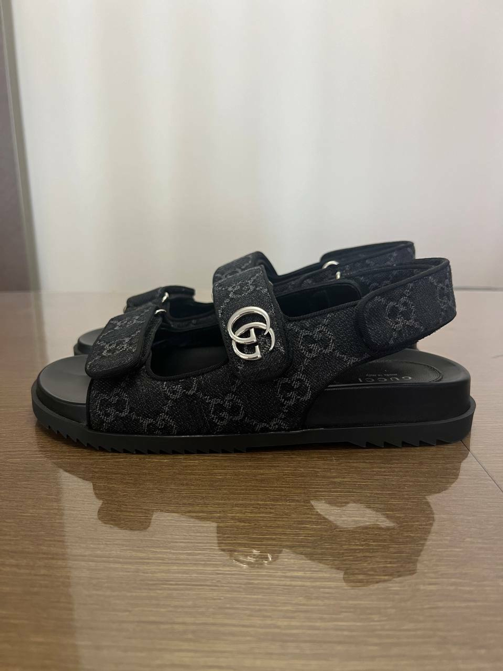 Сандалии Gucci