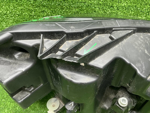 Фара левая Lada Vesta (2022-н.в.) LED