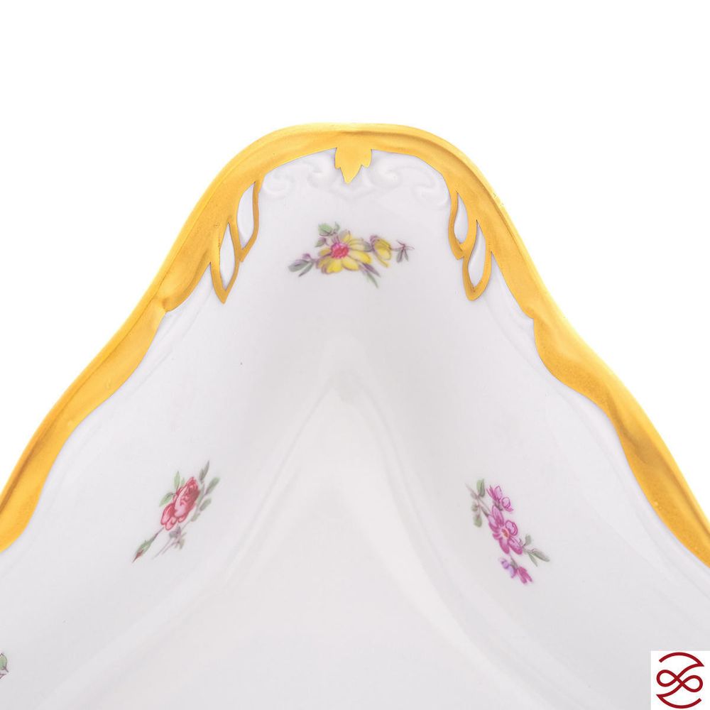 Салатник треугольный Queen's Crown Мелкие цветы 22см