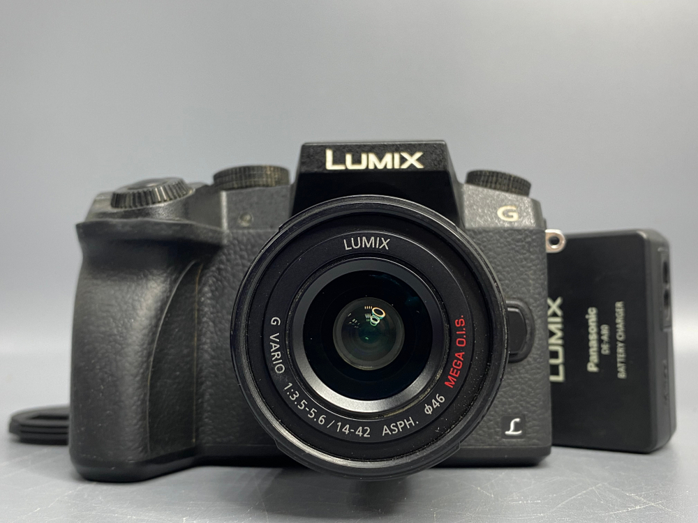 Panasonic Lumix DMC-G7 Kit 14-42mm 5.500 кадров