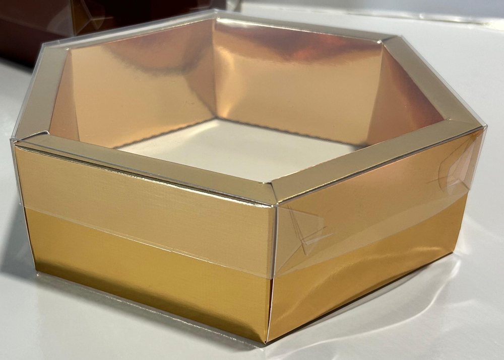 Коробка для зефира "шестигранник" с пластиковой крышкой 18*18*6 см ЗОЛОТО
