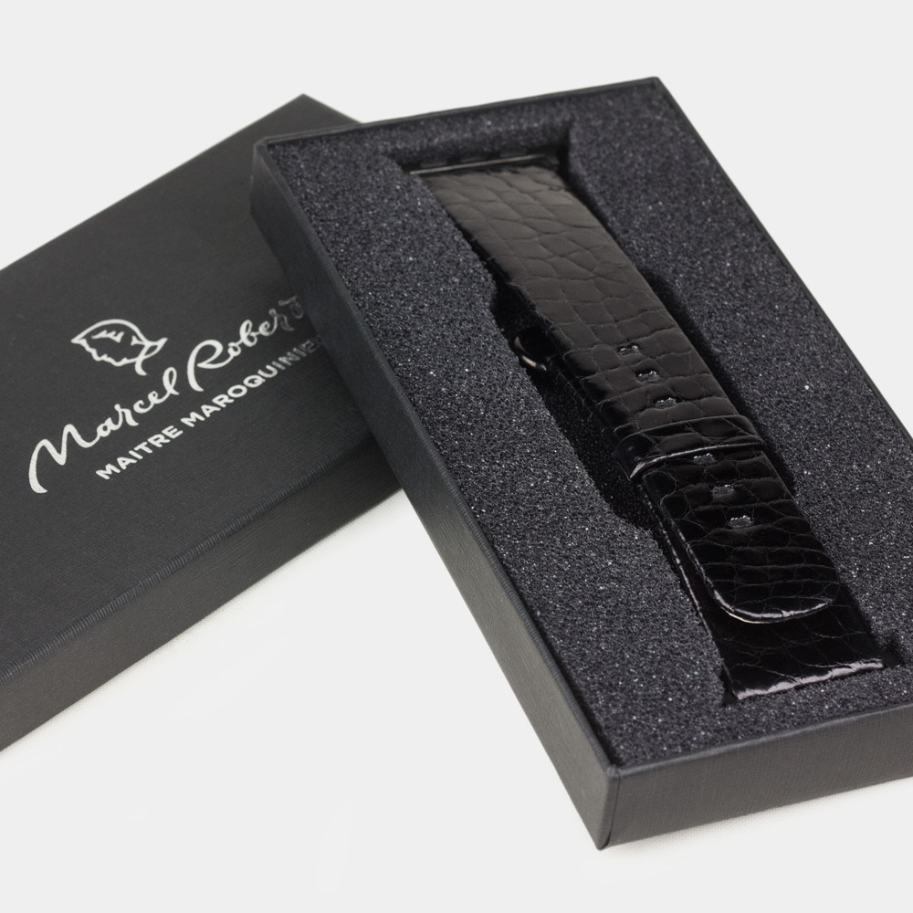 Ремешок для Apple Watch 44/45/46 mm из кожи аллигатора, цвета черный лак