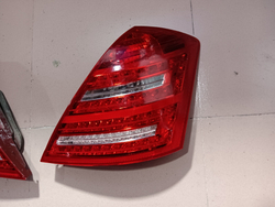 Задний фонарь Mercedes-Benz S-Class W221 S300/S350