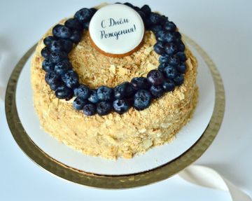 Торт Наполеон с голубикой