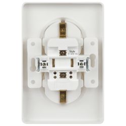 Розетка Intro Style 7-205-01 двойная с заземлением 2X2P+E Schuko, 16А-250В, IP20, СУ, белый | Intro