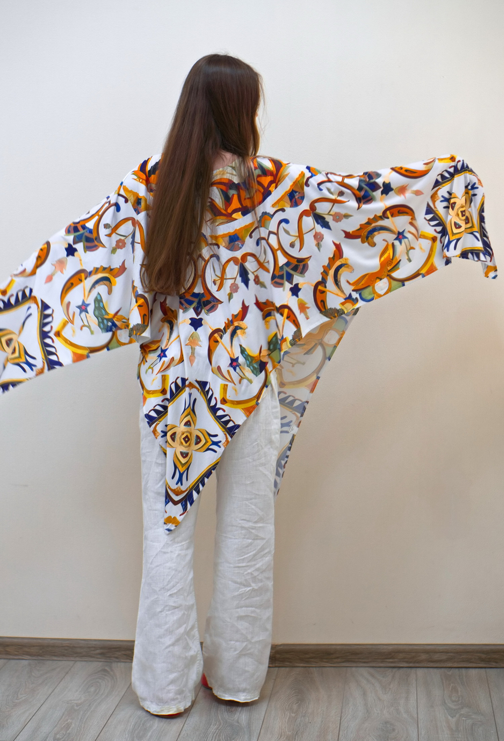 Накидка-пончо "Римские каникулы" по мотивам узорчатой столешницы в технике "пьетра дура"