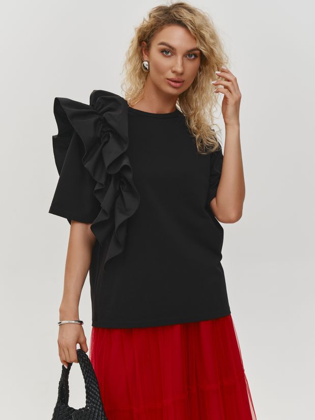 Футболка с воланом, черная