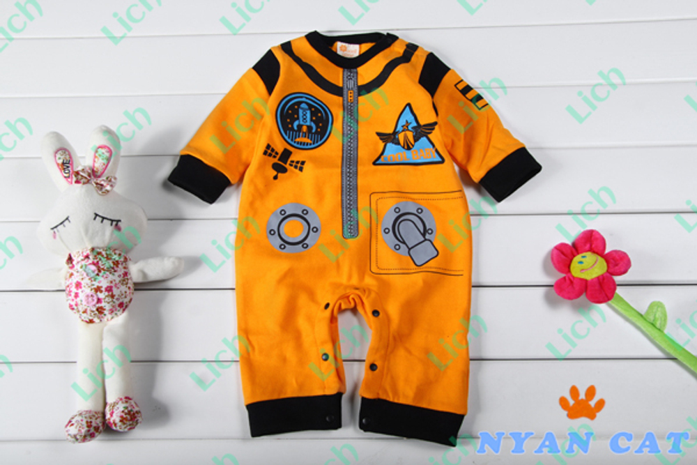 Комбинезон детский с принтами и контрастными манжетами