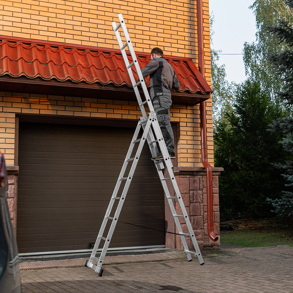 Лестница Сибртех трехсекционная 8 ступеней, алюминиевая