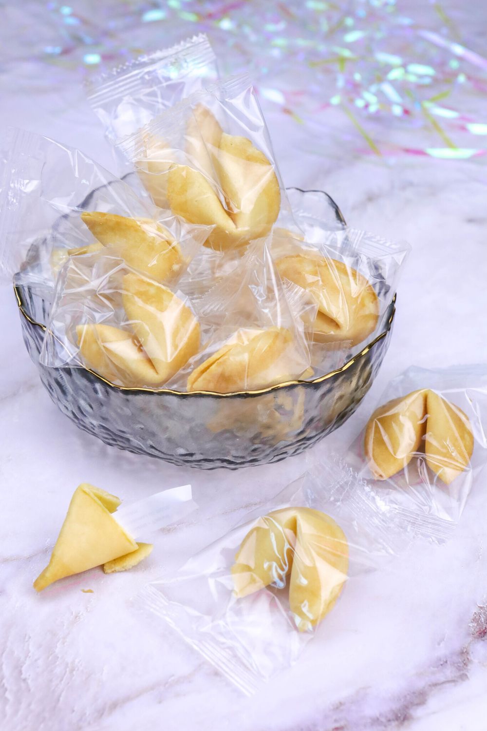 Печенье с новогодними предсказаниями