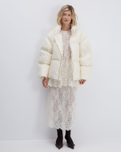 Пуховик сливочный