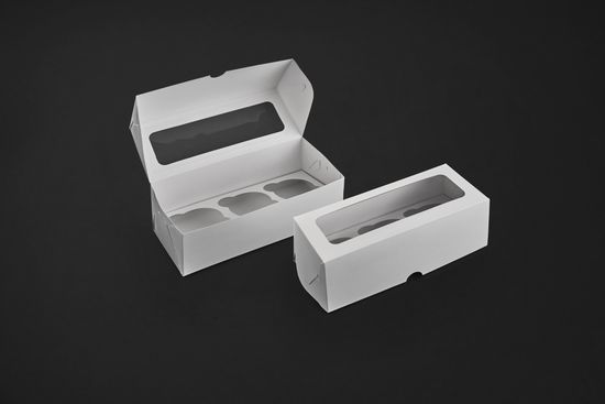 Короб с окном для 3 капкейков