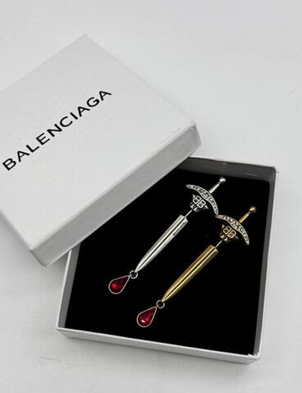 Серьги Balenciaga